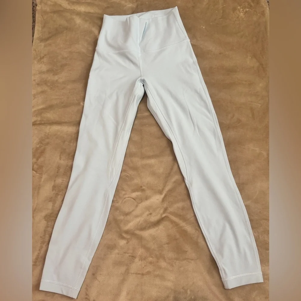 Lululemon Athletica Light Blue Leggings Slim Tapered Fit Size 4